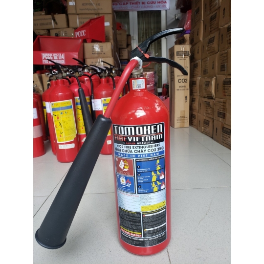 Bình chữa cháy bằng khí CO2 3kg ( Tomoken, có tem kiểm định)